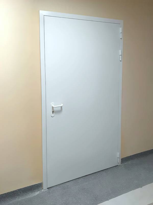 Внешняя сторона двери (ул. 3-я Черепковская) Внешняя сторона двери (ул. 3-я Черепковская)